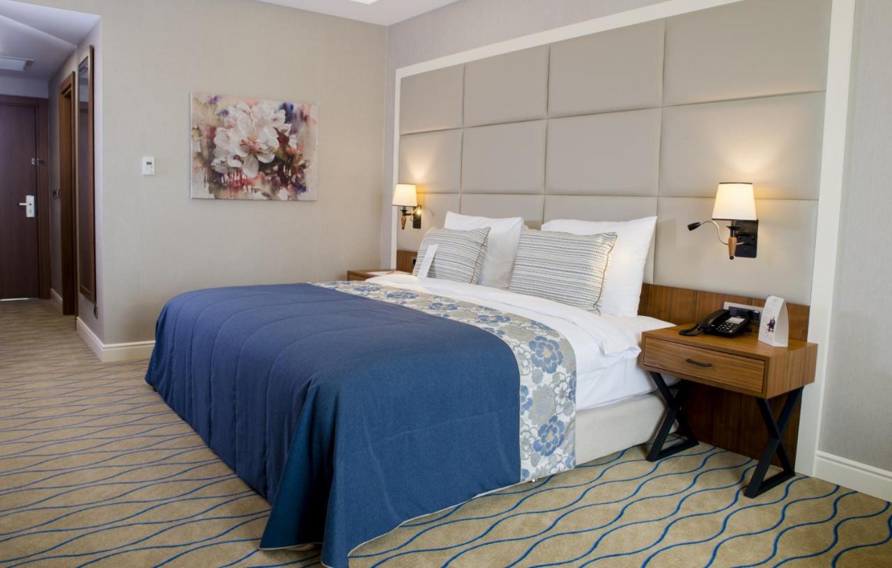 Отель Ramada By Wyndham Sakarya Hendek Экстерьер фото